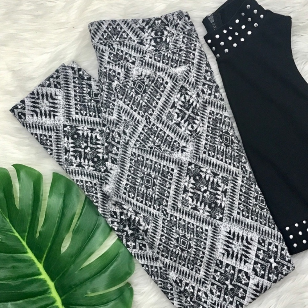 H&M | Tribal Ikat Pattern Stretchy Skinny Jeans